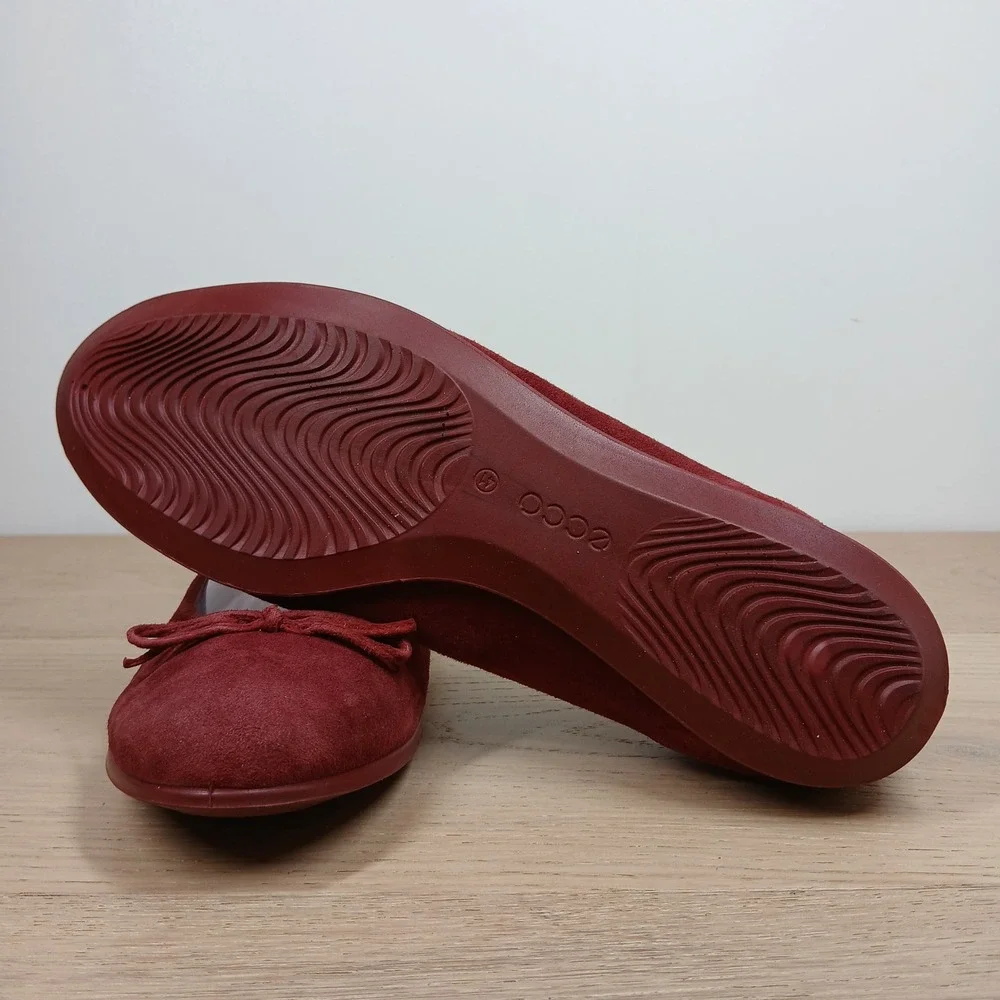 ECCO Flats Womens 10-10.5 Red Suede Bow Round Toe Preppy Balletcore Classic
